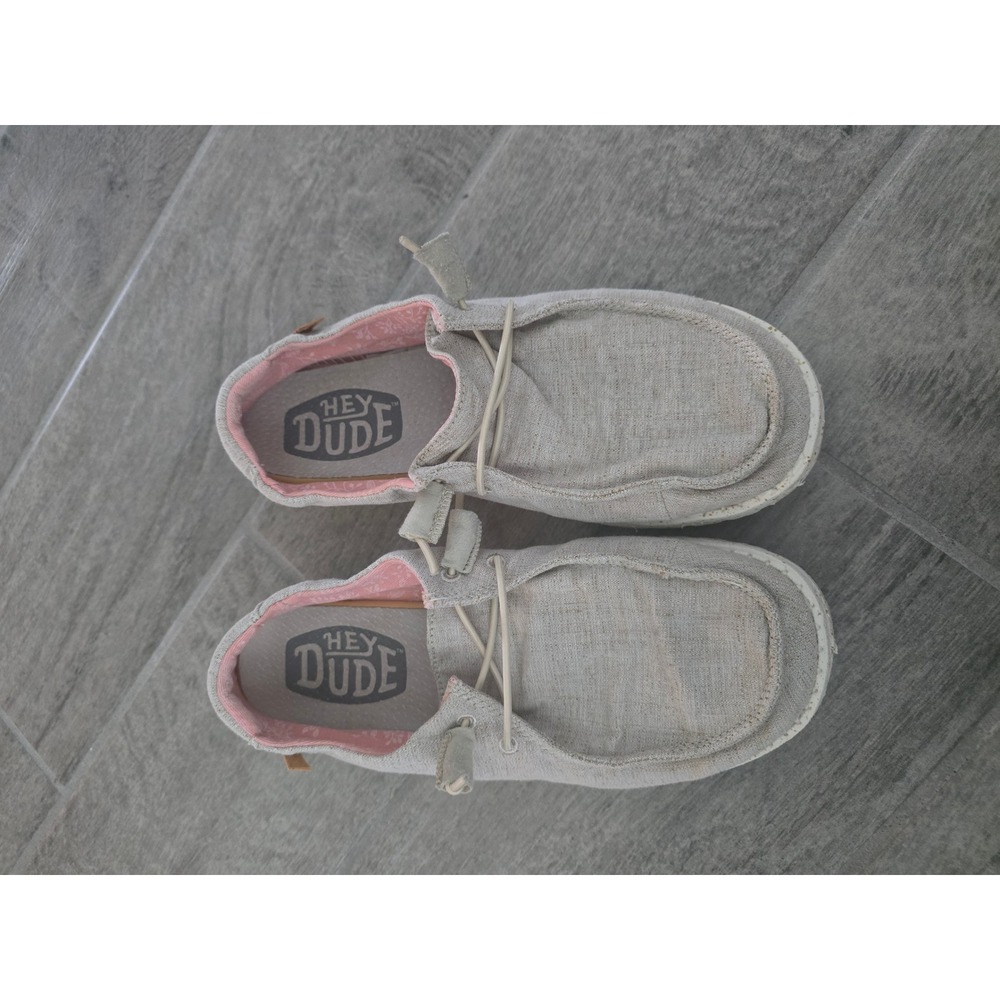 Hey Dude Womens Wendy Chambray White Nut Slip On Loafers Size 7 Casual Tan Beige - Picture 2 of 9
